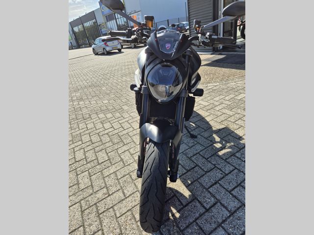 ducati - monster--