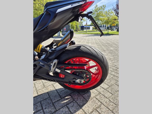 ducati - monster--