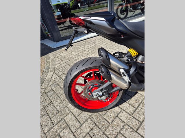 ducati - monster--