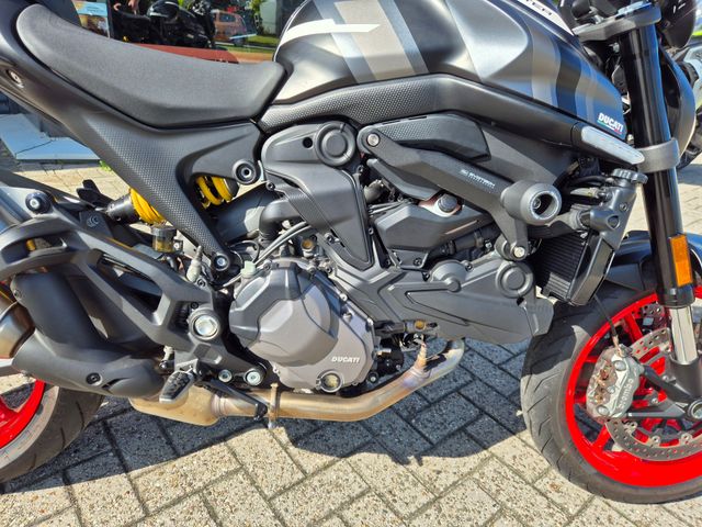 ducati - monster--