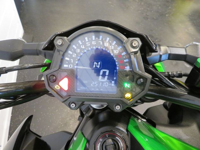 kawasaki - z900