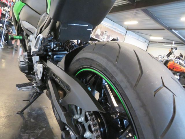 kawasaki - z900