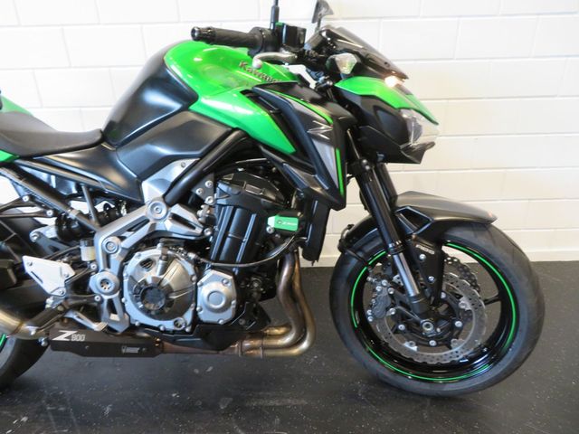 kawasaki - z900