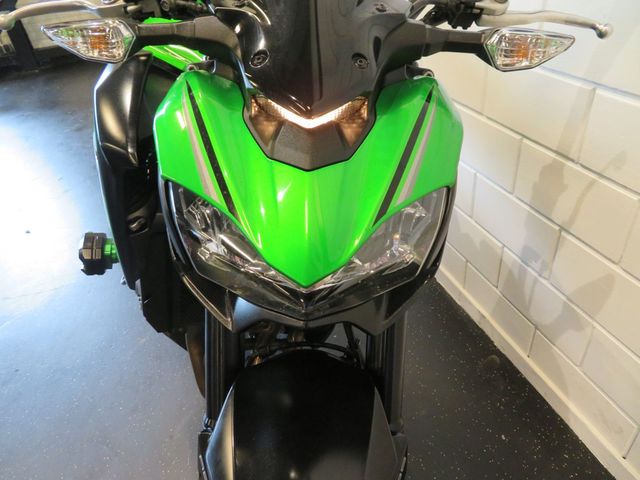 kawasaki - z900