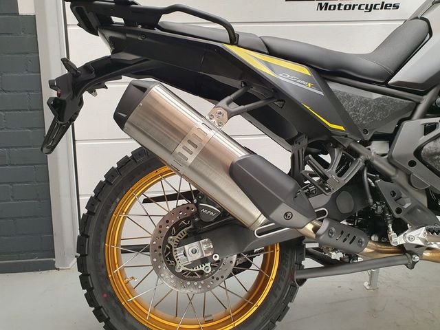 voge - ds-800-x-rally