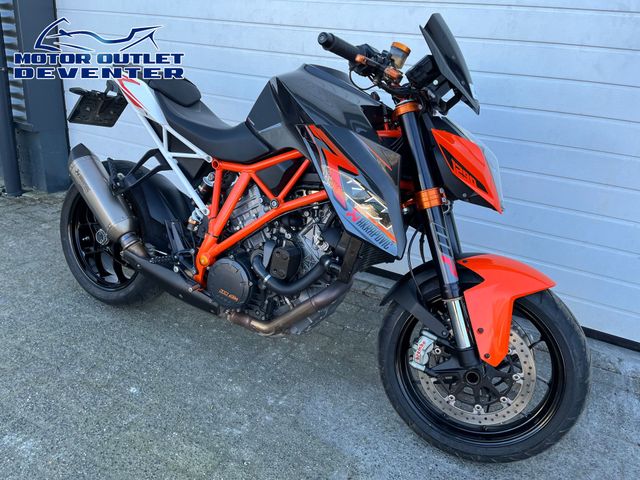 ktm - 1290-super-duke-r