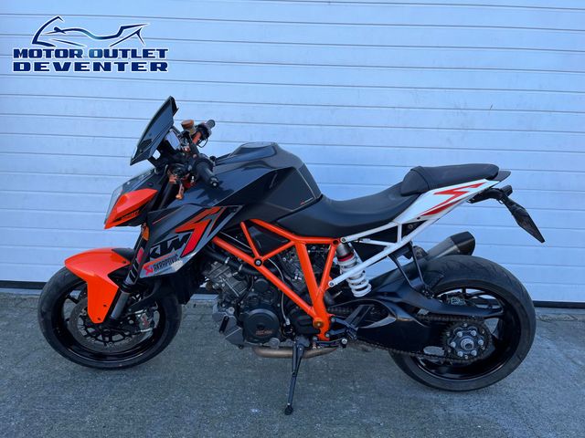 ktm - 1290-super-duke-r