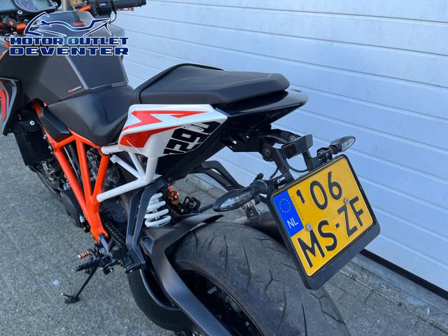 ktm - 1290-super-duke-r