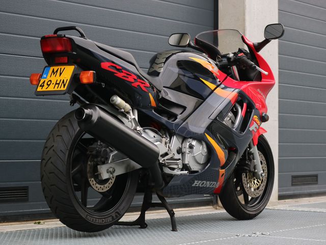 honda - cbr-600-f