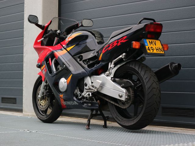 honda - cbr-600-f