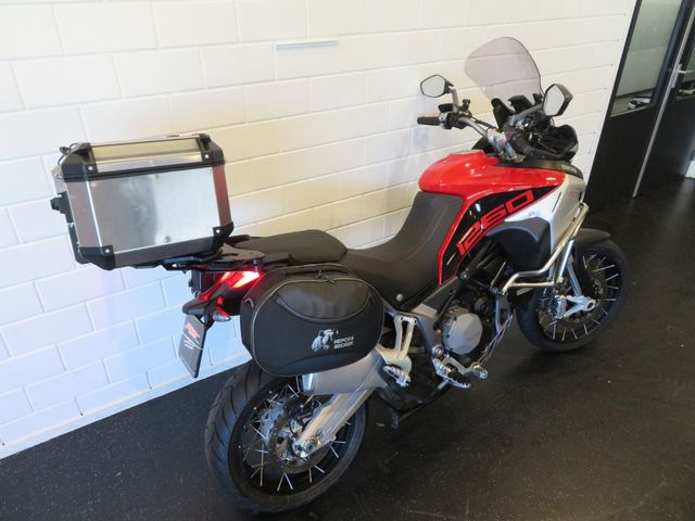ducati - multistrada-1260-enduro