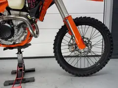 KTM 350 EXC-F SIX Days 2026 nieuw – foto 13 van 13