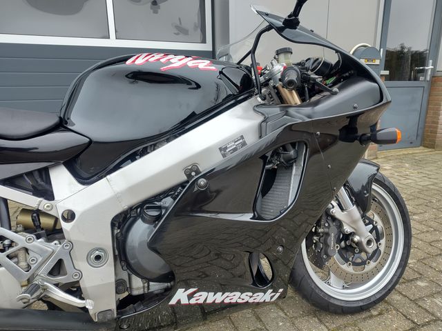 kawasaki - zx-7r