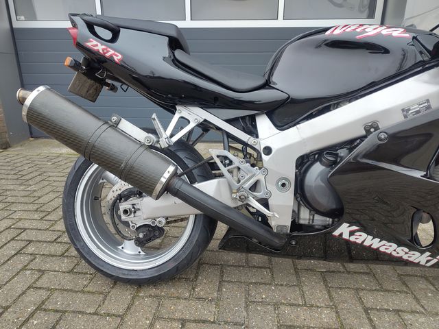 kawasaki - zx-7r