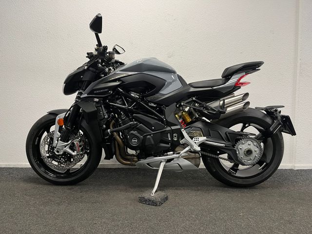 mv-agusta - brutale-1000