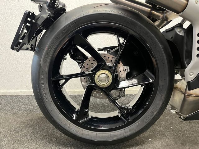 mv-agusta - brutale-1000