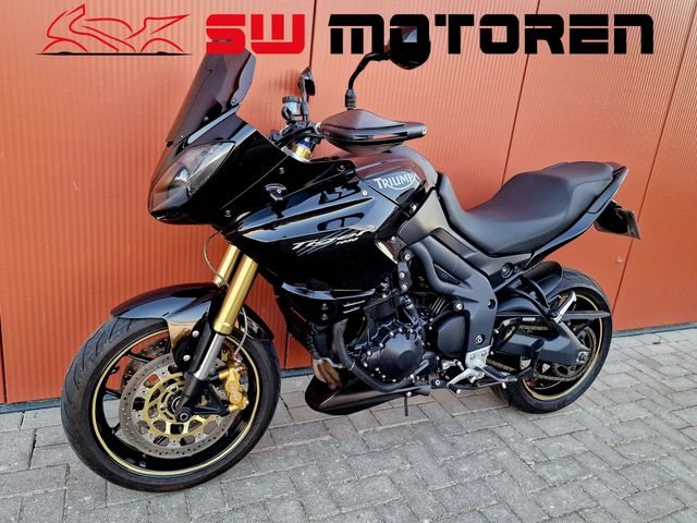 triumph - tiger-1050