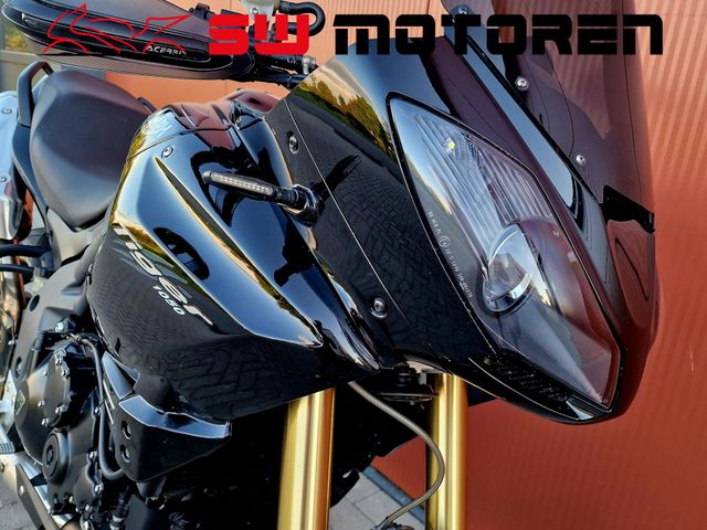 triumph - tiger-1050