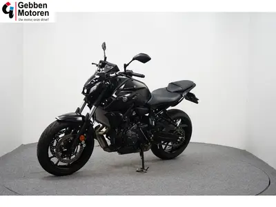 YAMAHA MT 07 ABS – foto 4
