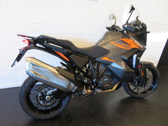 ktm - 1290-super-adventure-s