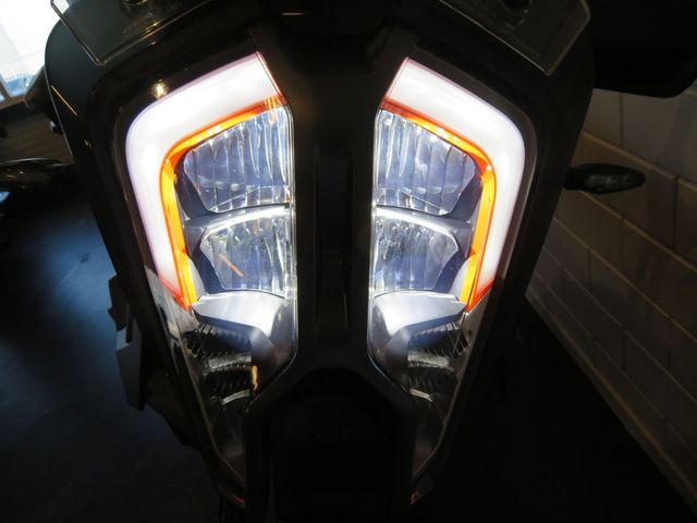 ktm - 1290-super-adventure-s