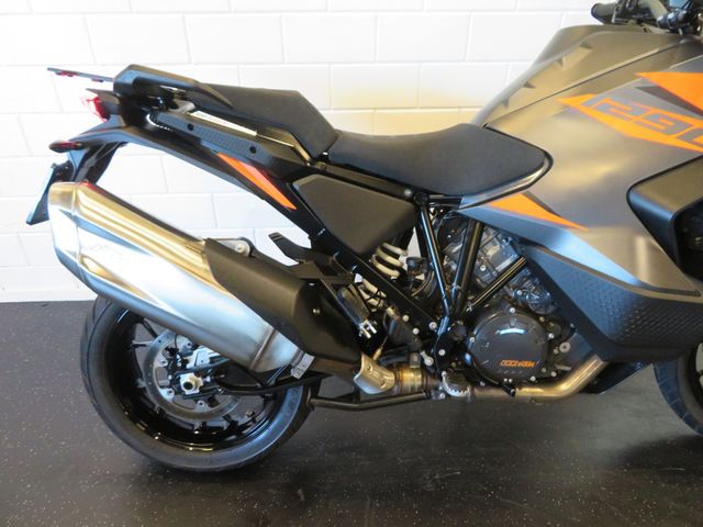 ktm - 1290-super-adventure-s