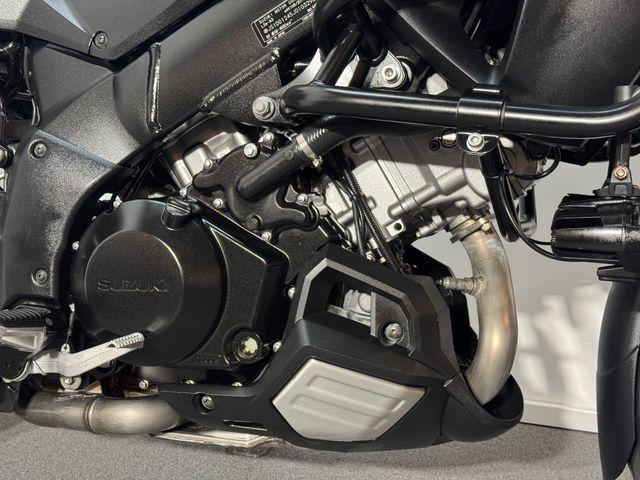 suzuki - v-strom-1000-abs-adventure