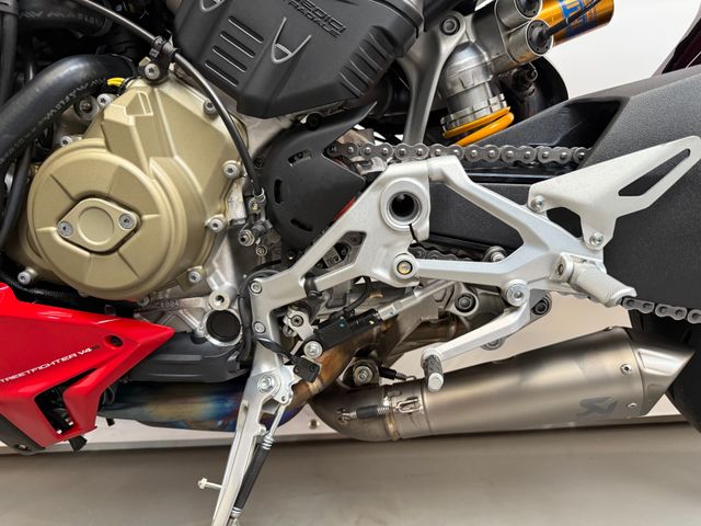 ducati - streetfighter-v4s