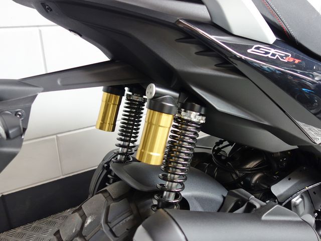 aprilia - sr-gt-400