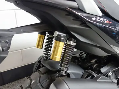 APRILIA SR GT 400 – foto 4
