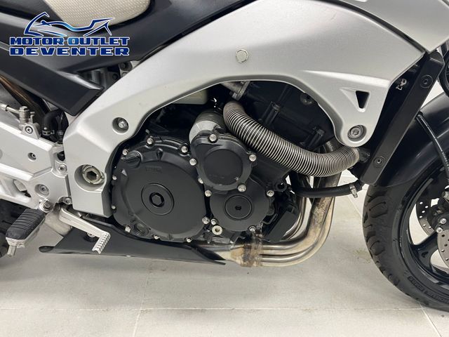 suzuki - gsr-600