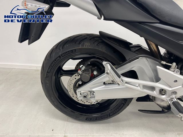 suzuki - gsr-600