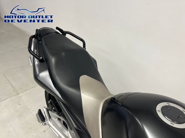 suzuki - gsr-600