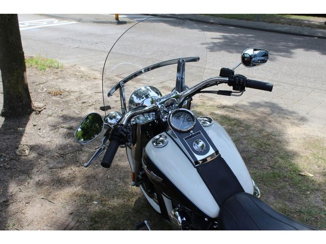 harley-davidson - nostalgia-softail-special-flstn
