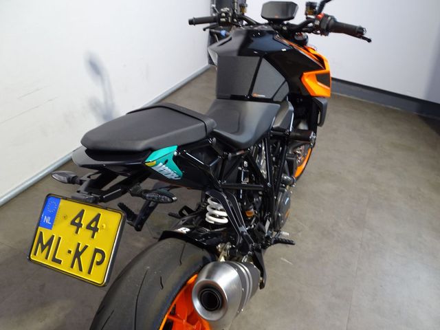ktm - 1290-super-duke-r