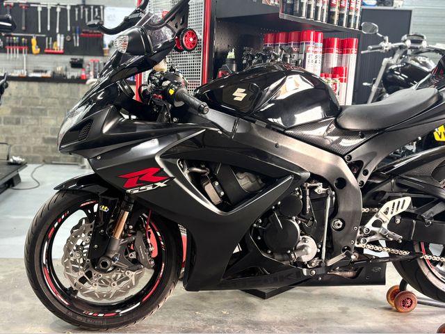 suzuki - gsx-r-750