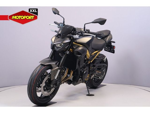kawasaki - z900
