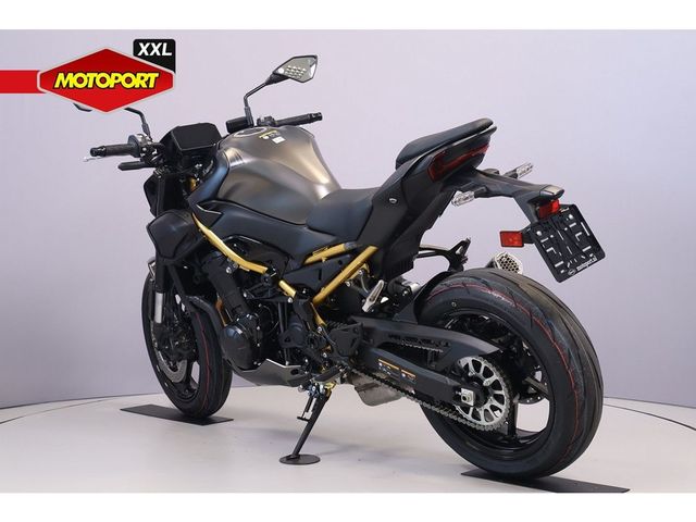 kawasaki - z900