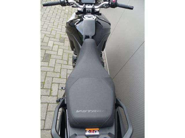 suzuki - v-strom-800