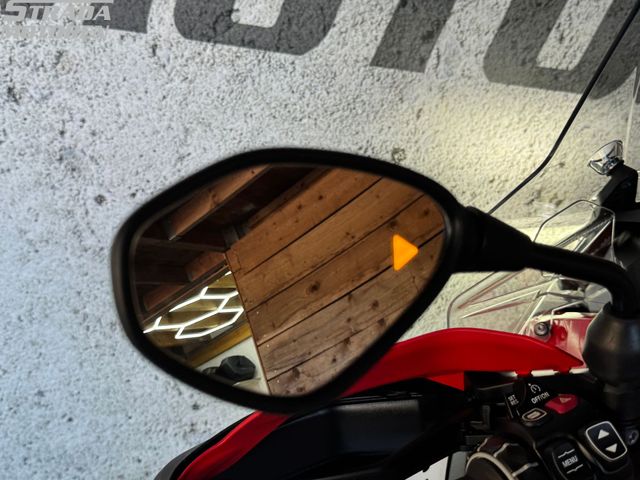 bmw - r-1300-gs-adventure