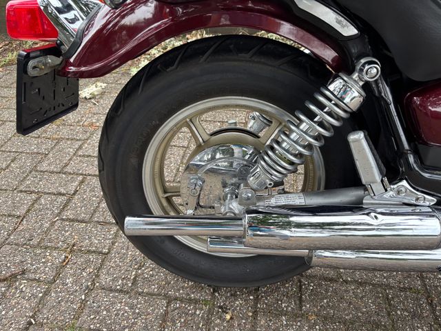 yamaha - xv-750-virago