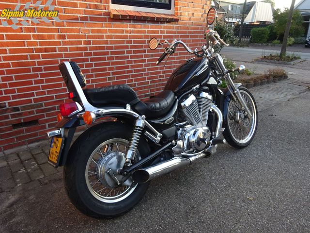 suzuki - vs-800-intruder