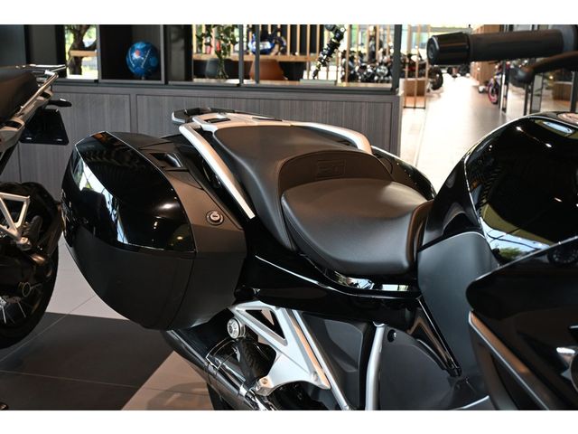 bmw - r-1250-rt