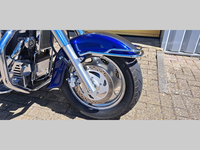 suzuki - intruder-c-1500-lc
