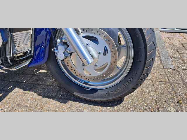 suzuki - intruder-c-1500-lc