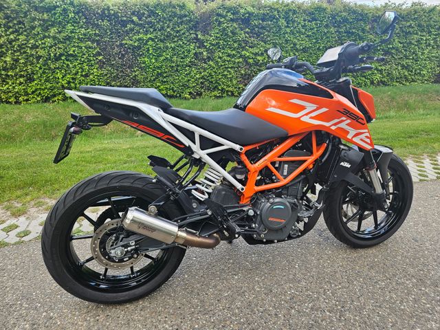 ktm - 390-duke-abs