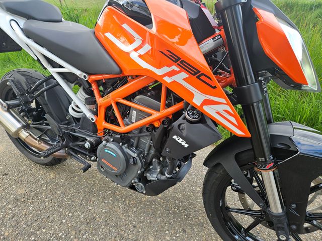 ktm - 390-duke-abs