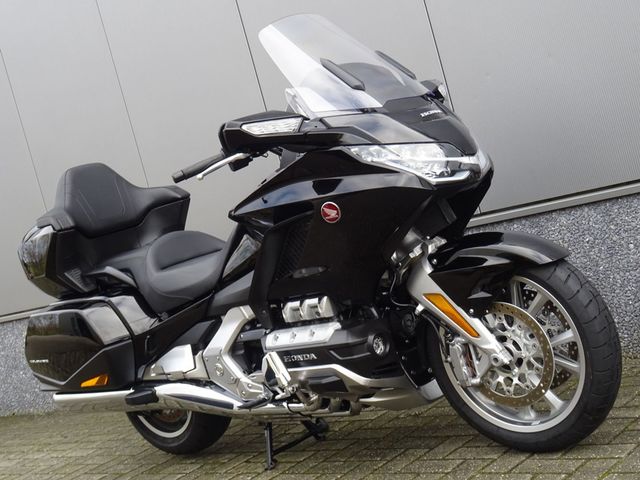 honda - gl-1800-goldwing