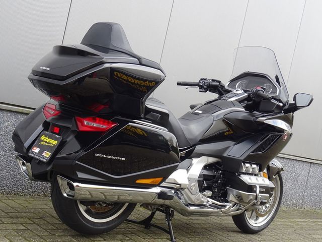 honda - gl-1800-goldwing