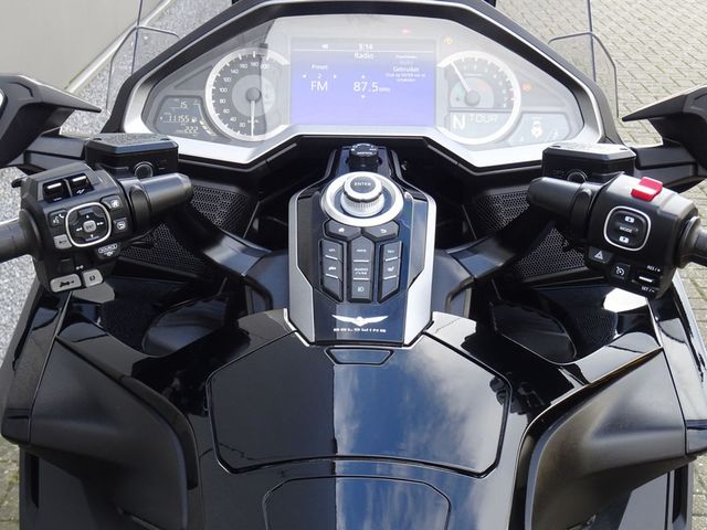 honda - gl-1800-goldwing